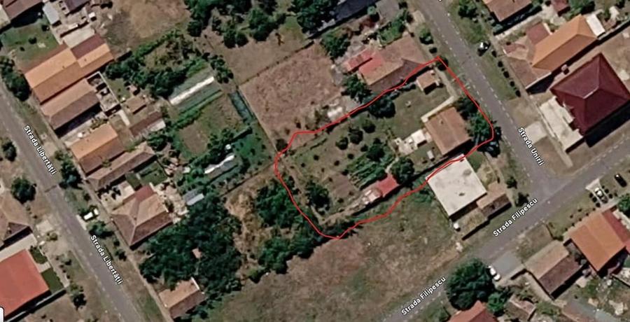 Casă cu Teren 1080 Mp în Central