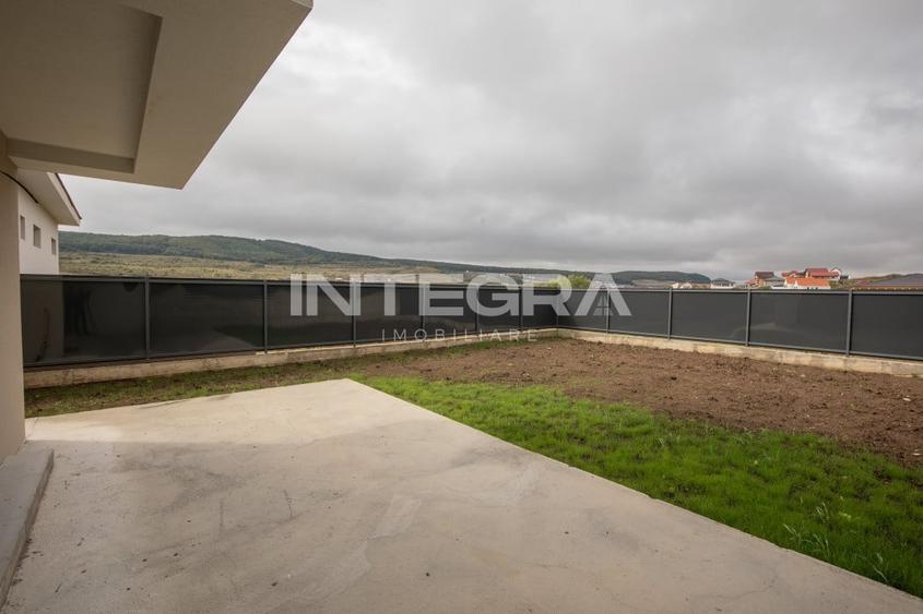 Casă individuală cu 6 camere cu Canalizare în Chinteni