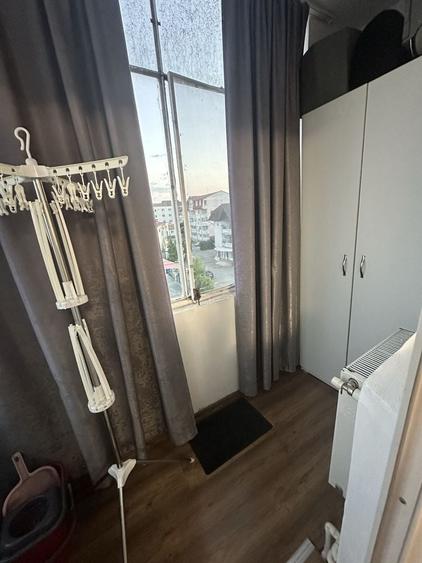 Garsonieră decomandată în Central