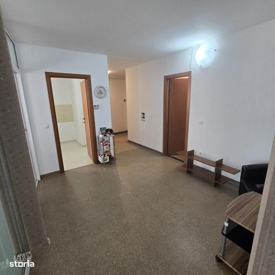 Apartament cu 3 camere în Rădeana