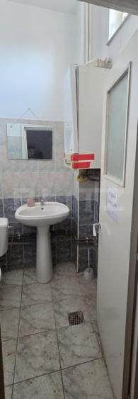 Spațiu comercial, de 165 mp, în Victoria