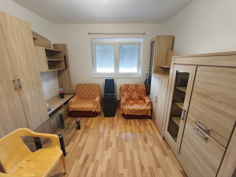 Casă cu 7 camere cu Teren 370 Mp în Chișoda