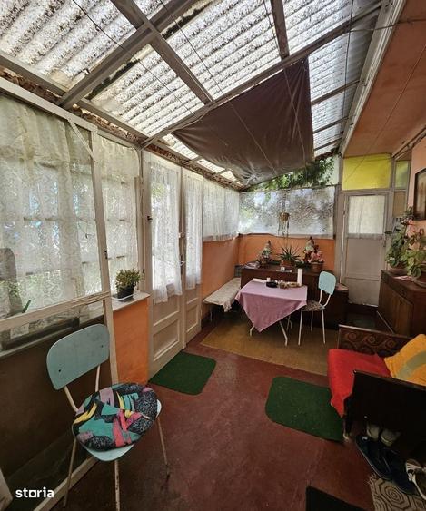 Apartament cu 4 camere semidecomandat în Central