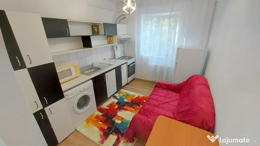 Garsonieră decomandată în Tătărași