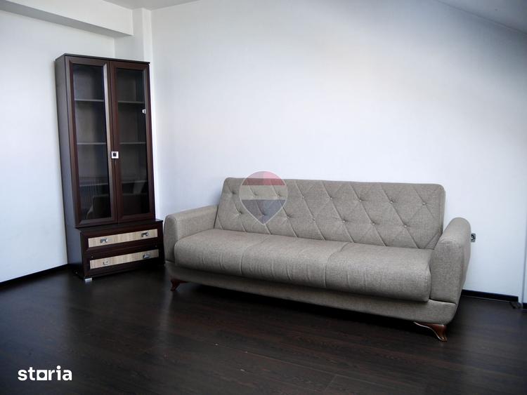 Apartament cu 2 camere în Tolstoi