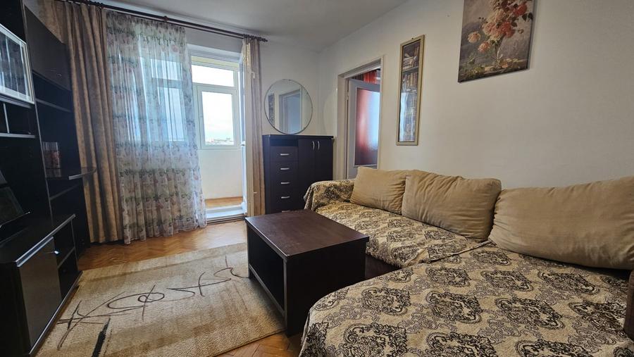 Apartament 3 camere, 60 mp, liber - Podu Ros - 1