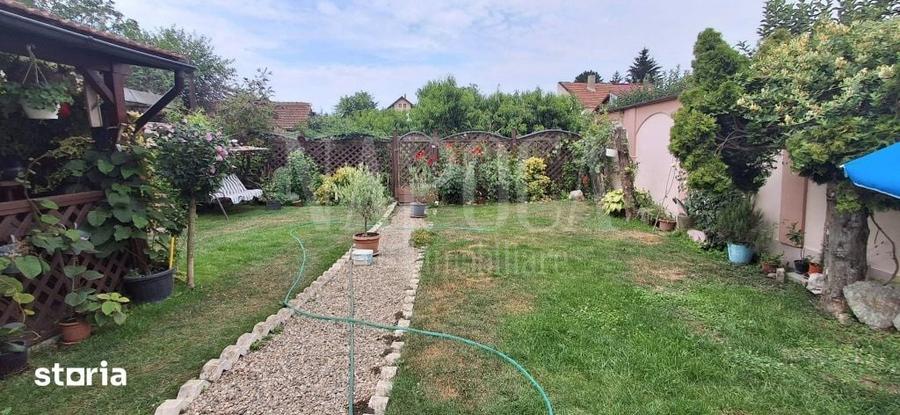 Casă cu 6 camere cu Teren 730 Mp în Cantemir