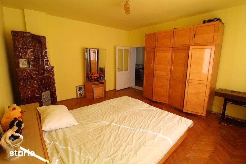 Casă cu 4 camere cu Teren 700 Mp în Central