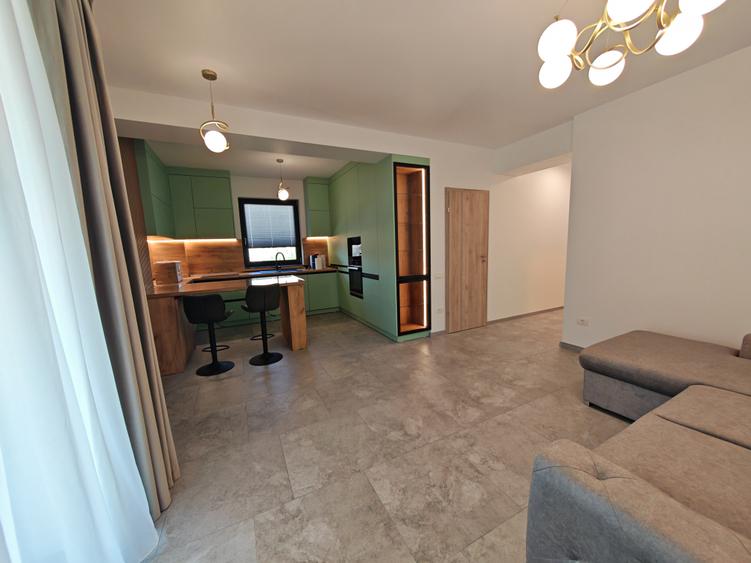 Apartament cu 2 camere decomandat în Universitate
