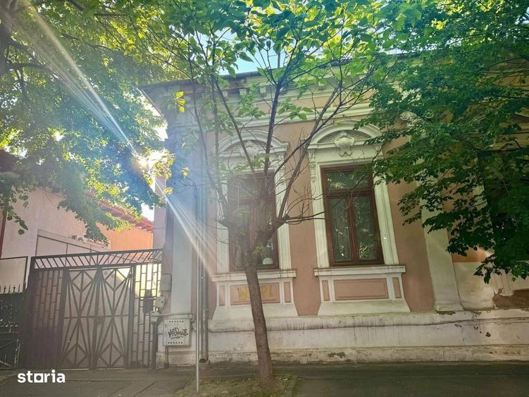 Casă cu 4 camere în Armeneasca