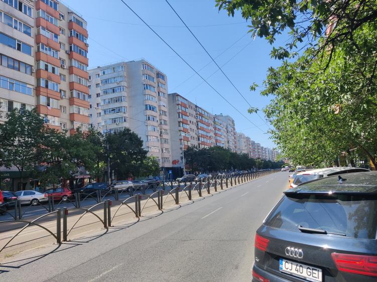 Apartament cu 2 camere semidecomandat în Moșilor