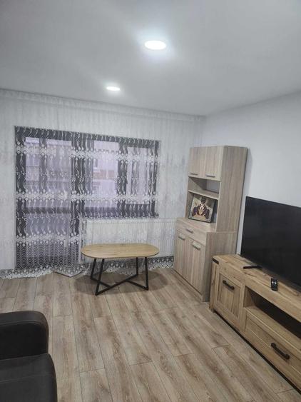 Garsonieră decomandată în Dorobanți