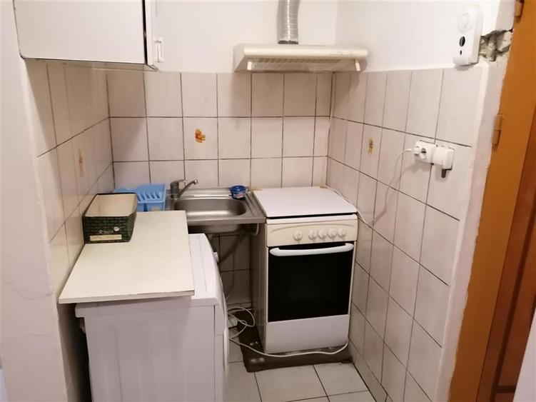 Garsonieră semidecomandată în Aradului