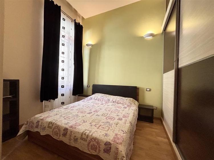 Apartament cu 2 camere decomandat, mobilat în Ultracentral