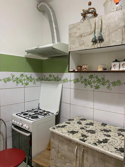 Garsonieră decomandată în Comuna din Paris