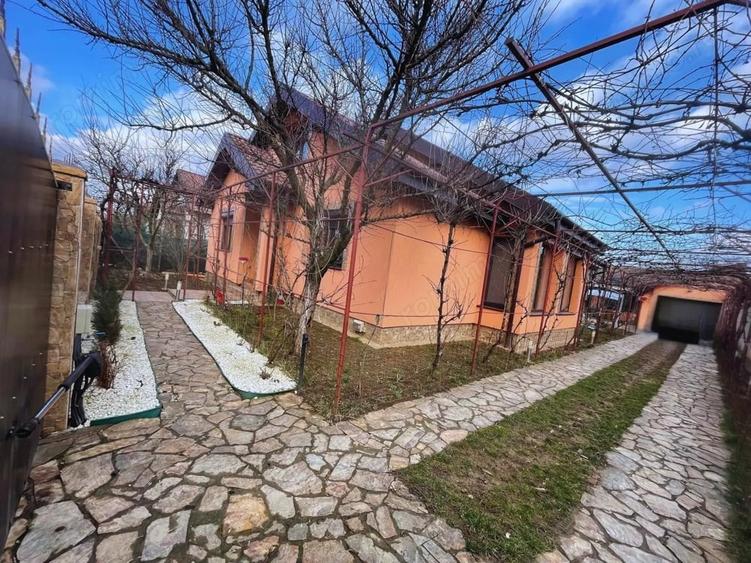 Casă cu Teren 550 Mp în Sântandrei