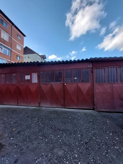 Apartament cu 2 camere decomandat în Vitrometan