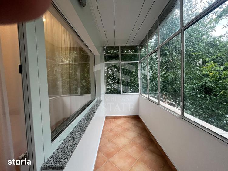 Apartament cu 3 camere în Vitan