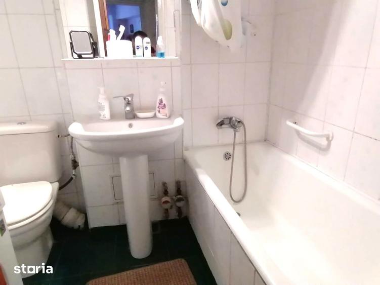 Apartament cu 4 camere decomandat în Pantelimon