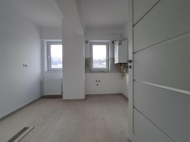 Apartament cu 3 camere decomandat în Galata