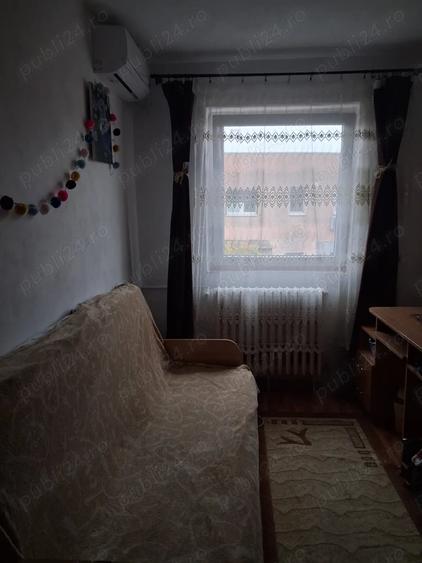 Apartament cu 2 camere decomandat în Buziașului