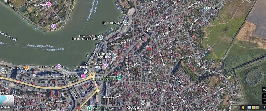 Casă cu Teren 185 Mp în Monumentului