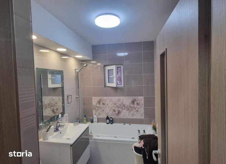Apartament cu 4 camere în Nicolina