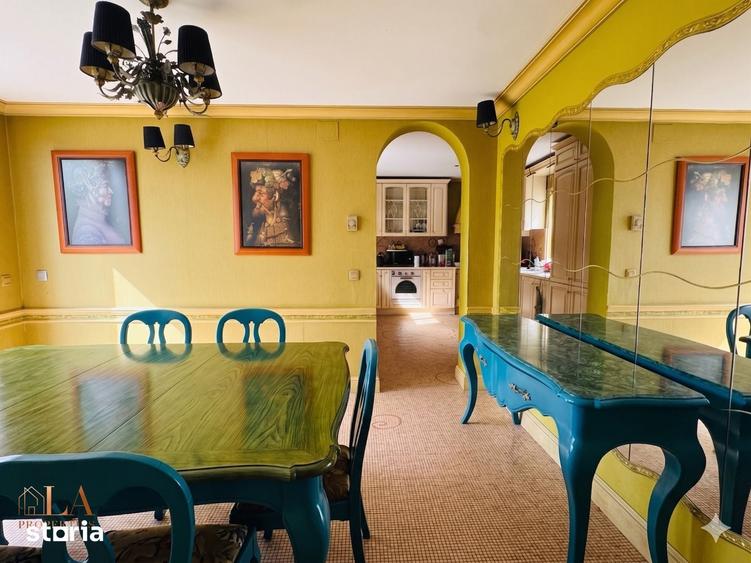Casă cu 5 camere cu Teren 900 Mp în Central