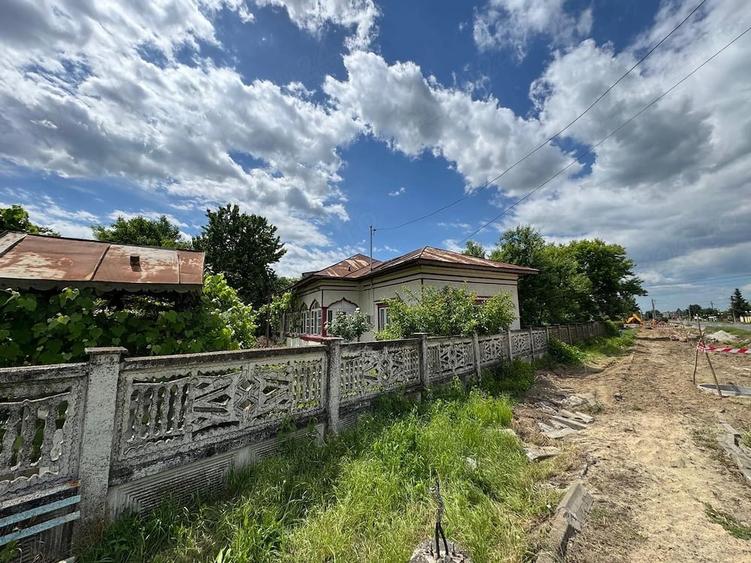 Casa cu teren 1.300 mp de vanzare Con?e?ti, Dambovi?a Deschidere la ?oseaua principala - 4