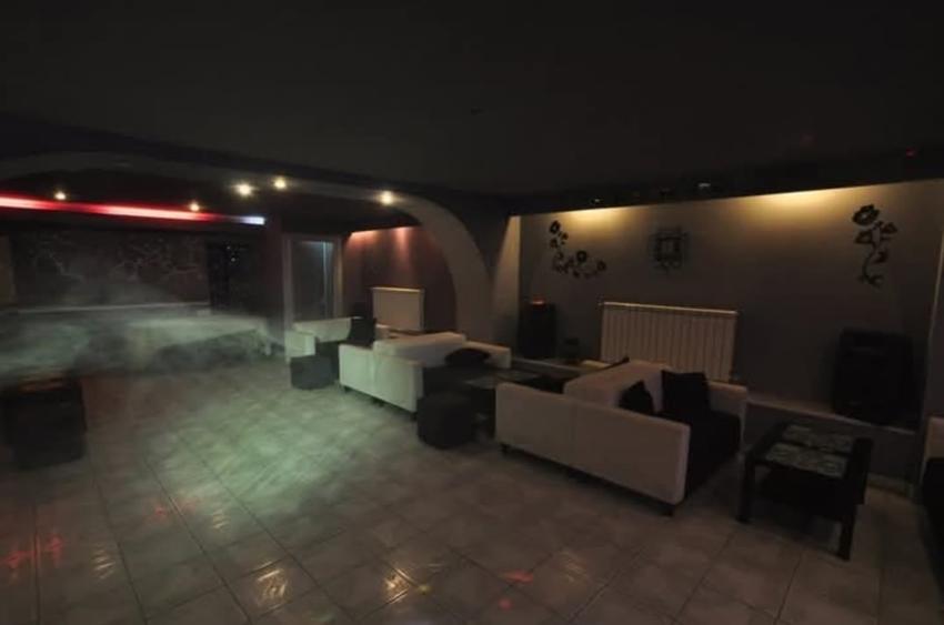 Casă individuală cu 6 camere cu Garaj în Central