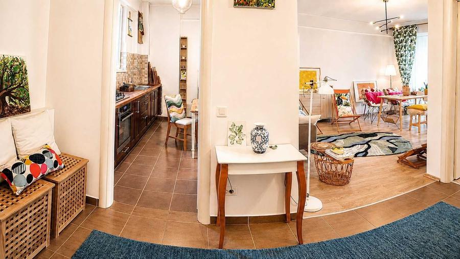 Apartament cu 2 camere decomandat în Tei