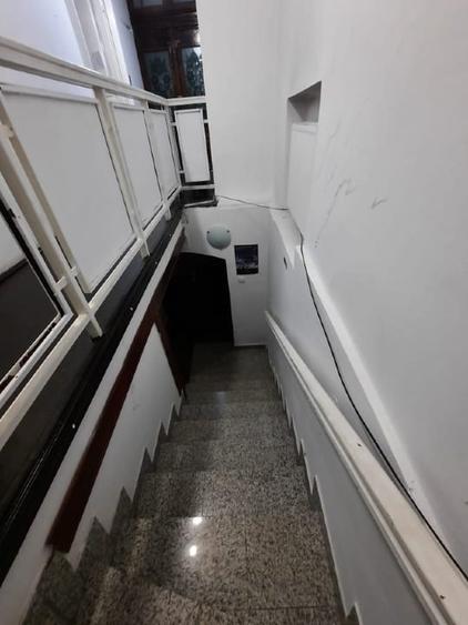 Apartament cu 5 camere semidecomandat în P-ța Victoriei