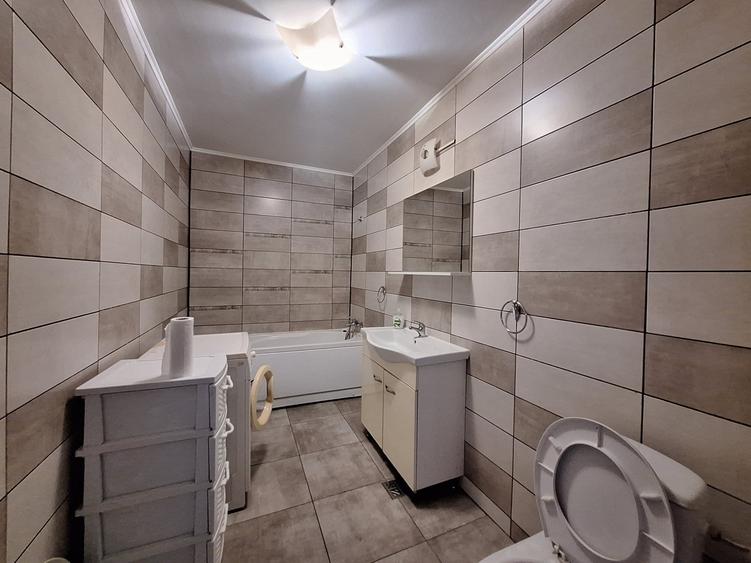 Apartament cu o camera decomandat, balcon, zona Florilor - 7