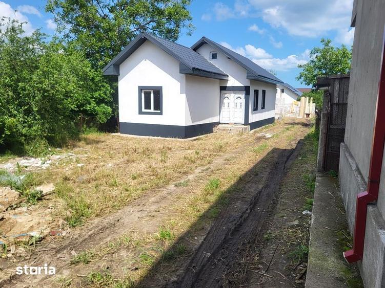 Casă cu 3 camere cu Teren 90 Mp în Lumina