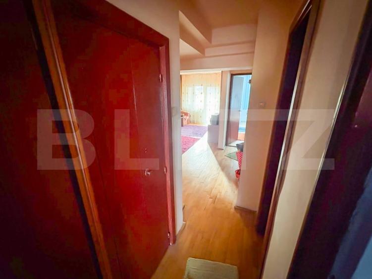 Apartament cu 4 camere, decomandat, zona Decebal - 7