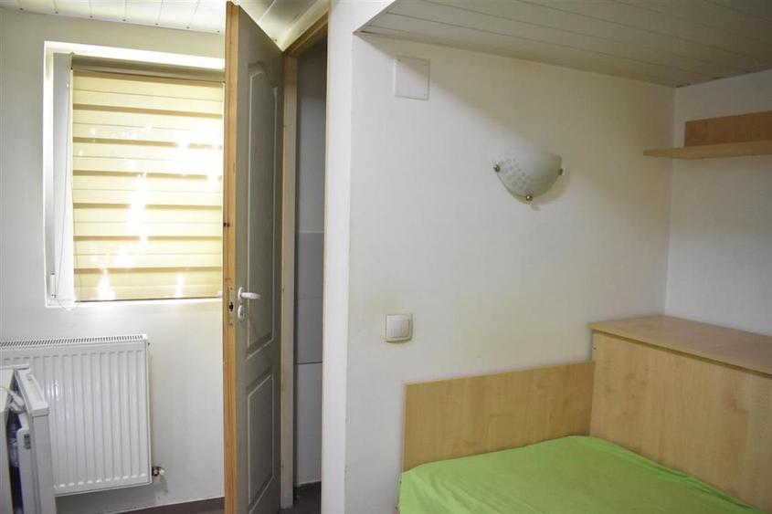 Garsonieră decomandată, mobilată în Gară