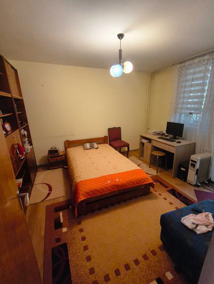 Apartament cu 3 camere decomandat, mobilat în Rahova