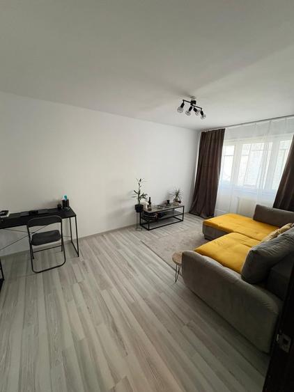 Apartament cu 2 camere decomandat în Alecu Russo