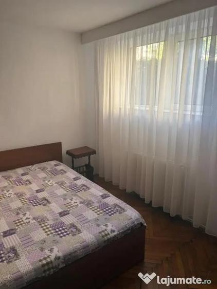 Apartament cu 4 camere decomandat în Mărăști