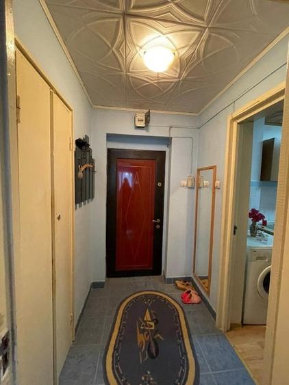 Apartament cu 2 camere decomandat, mobilat în Micro 4