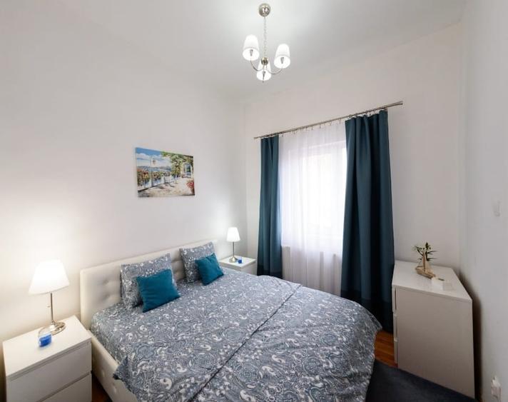 Apartament cu 2 camere decomandat, mobilat în Central