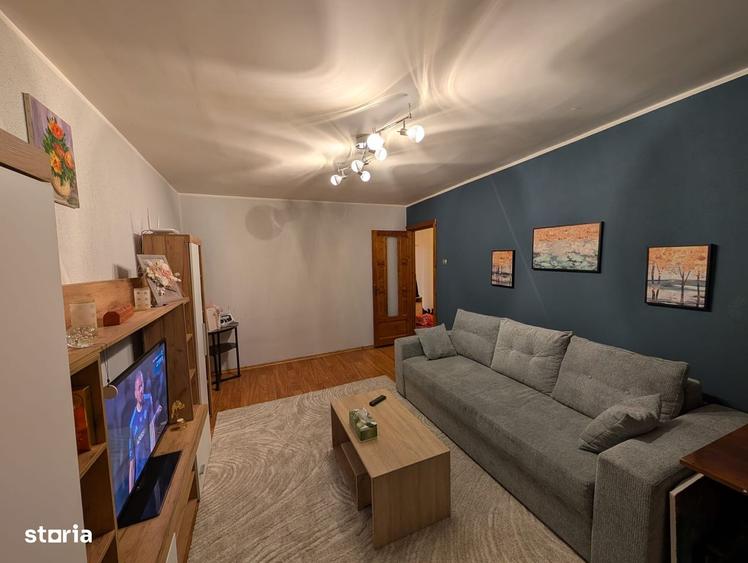Apartament cu 2 camere în Micro 20
