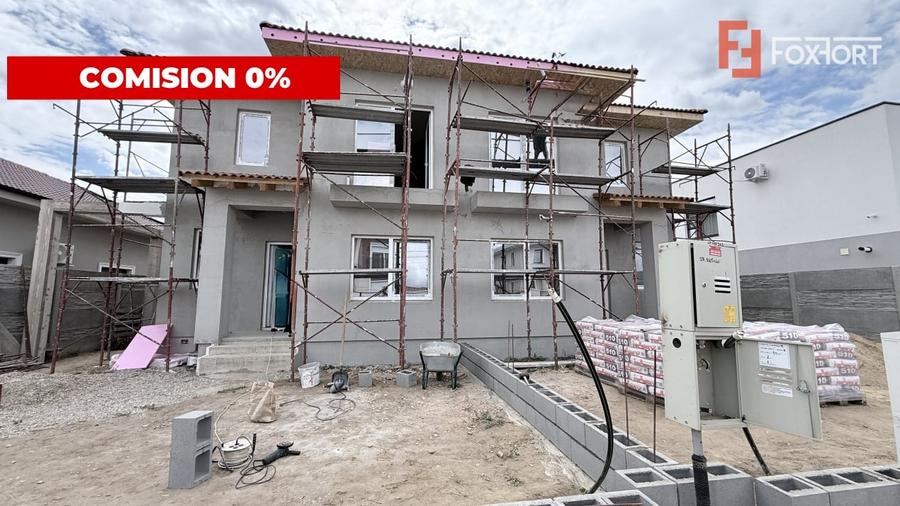 Duplex cu 5 camere cu Canalizare în Moșnița Nouă