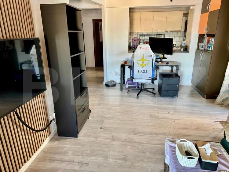 Apartament cu 2 camere semidecomandat, mobilat în Florești