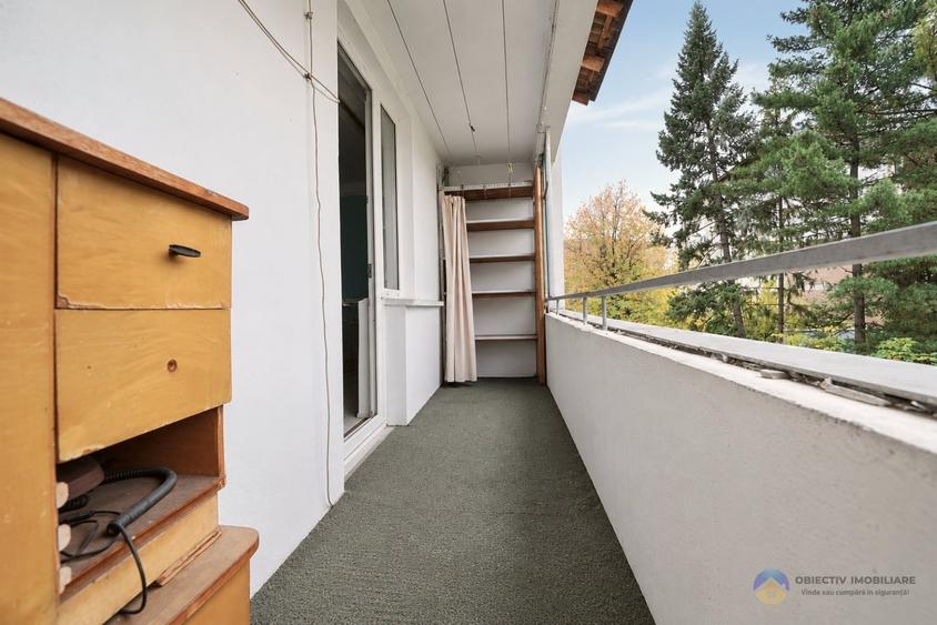 Apartament cu 3 camere decomandat în Dărmănești