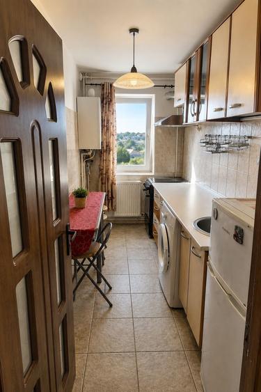 Apartament cu 2 camere semidecomandat în Republicii