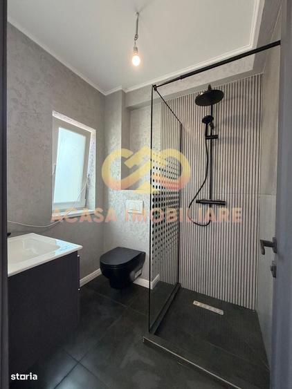 Casă cu 4 camere decomandat cu Teren 230 Mp în Bârnova