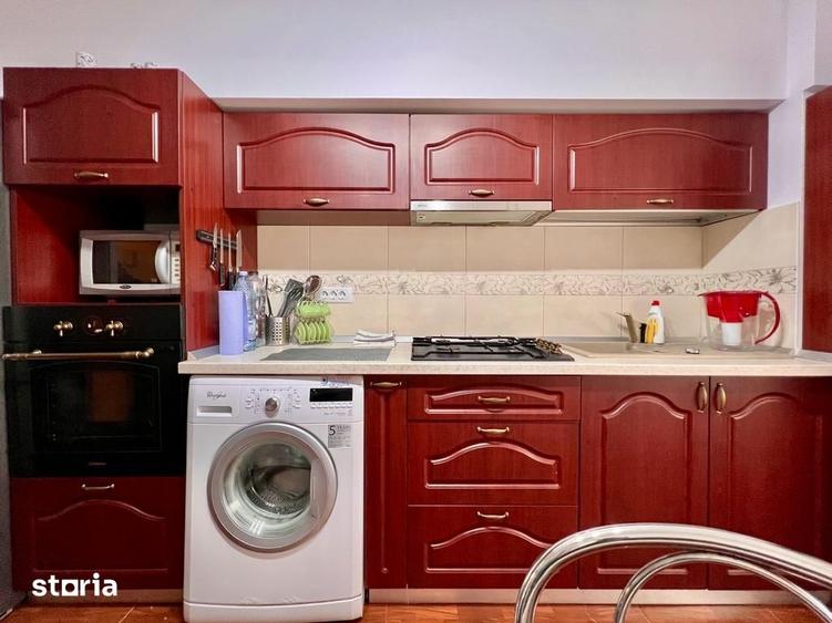 Apartament cu 4 camere decomandat în Ultracentral