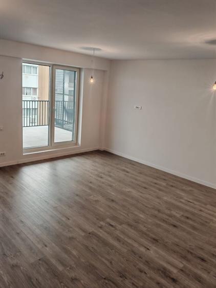 Apartament cu 2 camere decomandat în Theodor Pallady