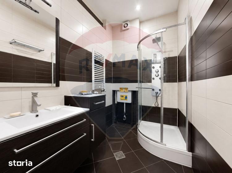 Apartament cu 3 camere de vanzare Ultracentral Bd Tomis Constanta - 5